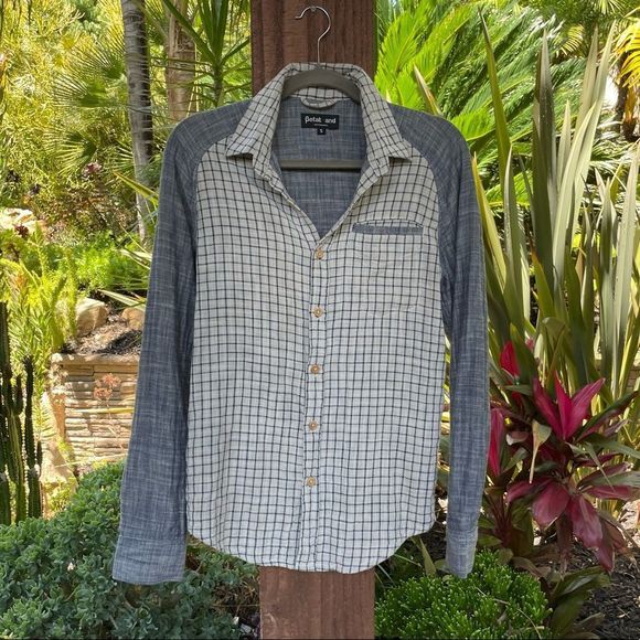 Betabrand Tops - BETABRAND Women’s linen long sleeve linen button down plaid shirt